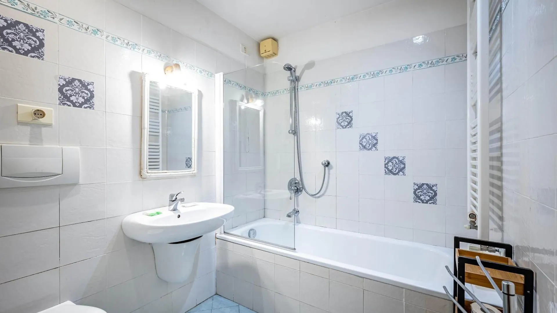 Yid Apartment With Little Garden Florence Italy