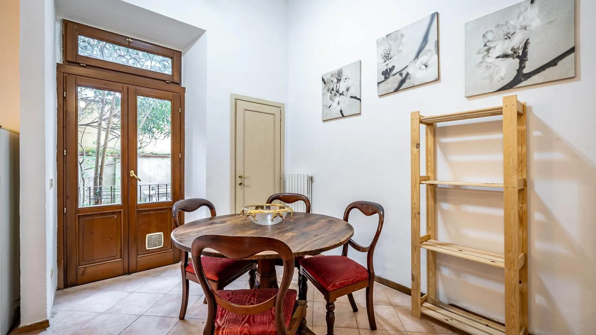Yid Apartment With Little Garden Florence